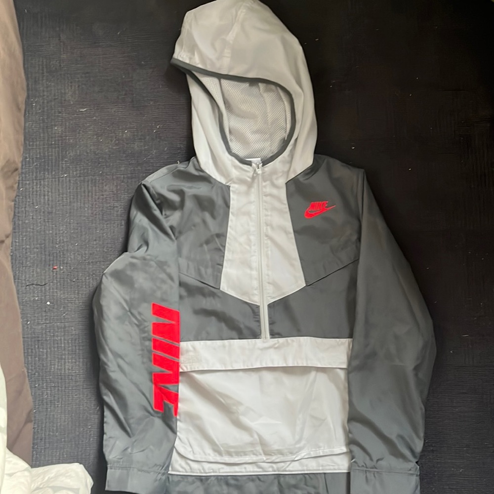 Boys (M) Nike Spring Jacket (half zip, front pocket, hoodie shape)